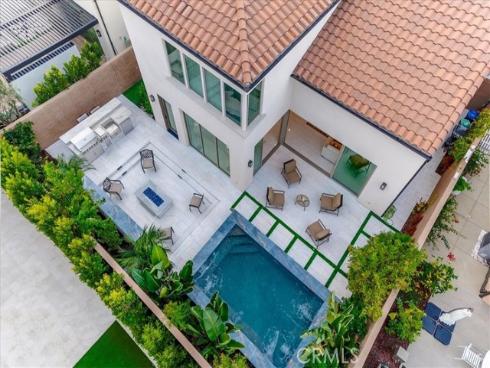 244  Coal Mine  , Irvine, CA