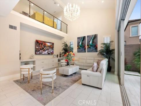 244  Coal Mine  , Irvine, CA