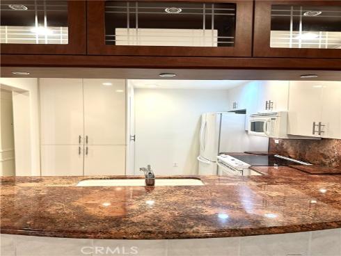 2243  Martin  117 , Irvine, CA