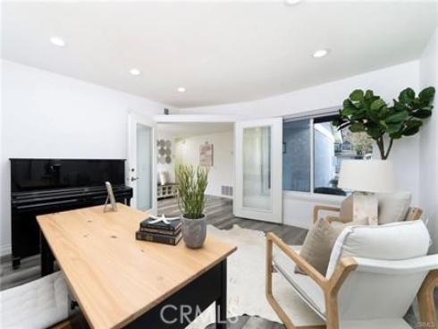 52 Weepingwood , Irvine, CA