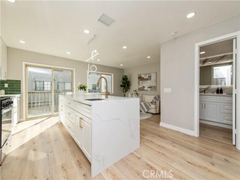 7  sunup  , Irvine, CA