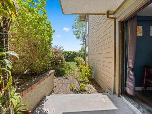 11  Palos  55 , Irvine, CA