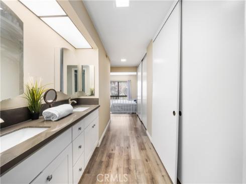 11  Palos  55 , Irvine, CA