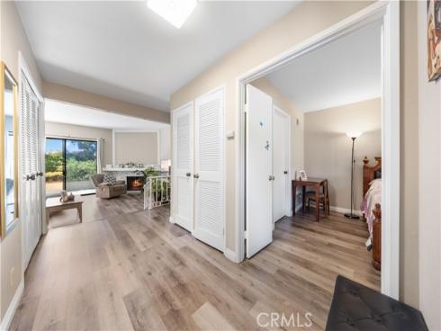 11  Palos  55 , Irvine, CA