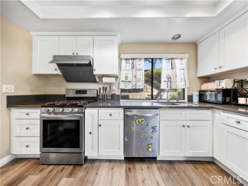 11  Palos  55 , Irvine, CA