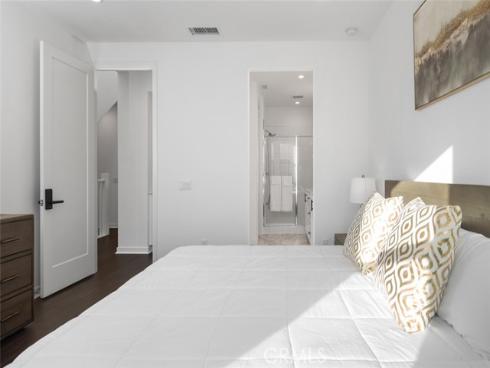 158  Placemark  , Irvine, CA