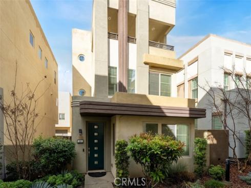 169  Carmine  , Irvine, CA