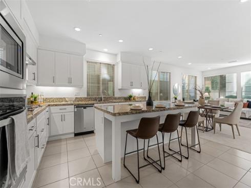 169  Carmine  , Irvine, CA