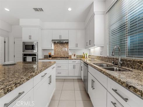 169  Carmine  , Irvine, CA