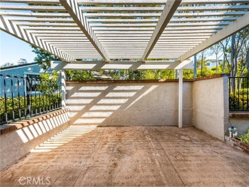 1 Falling Leaf , Irvine, CA