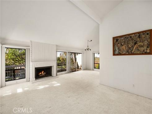 1 Falling Leaf , Irvine, CA