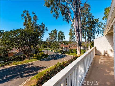 1 Falling Leaf , Irvine, CA