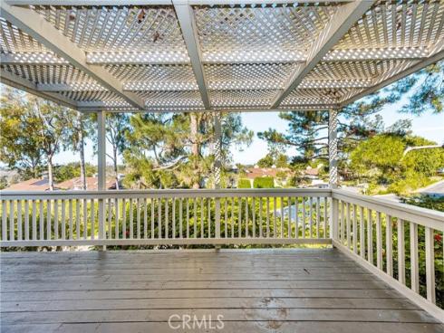 1 Falling Leaf , Irvine, CA