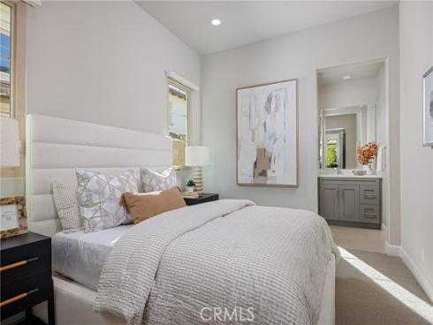 54 Granite Knoll , Irvine, CA