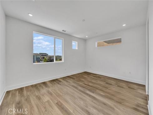 221  Longspur  , Irvine, CA