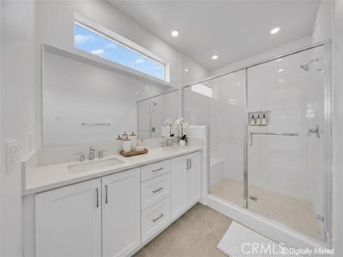 221  Longspur  , Irvine, CA