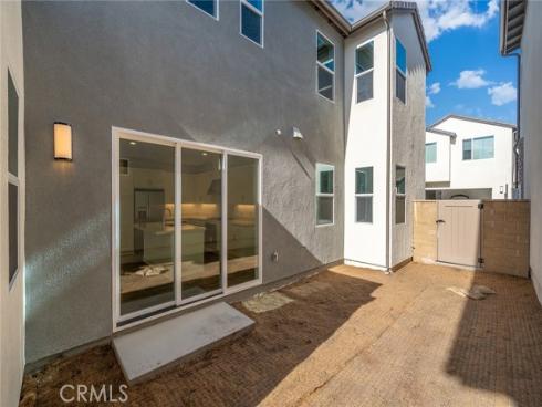 221  Longspur  , Irvine, CA