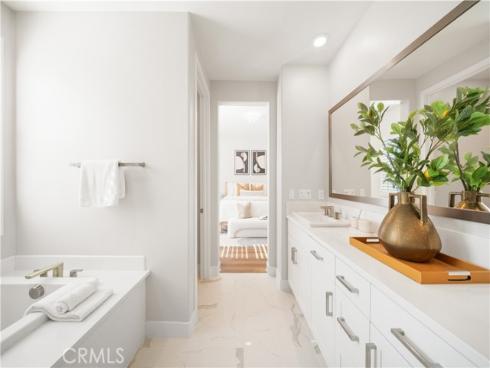 105  Chorus  , Irvine, CA