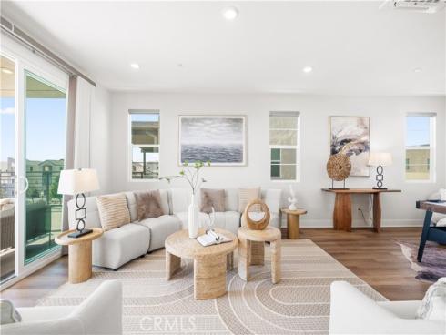 105  Chorus  , Irvine, CA