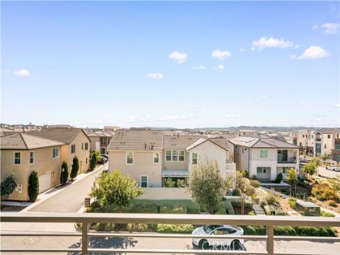 105  Chorus  , Irvine, CA