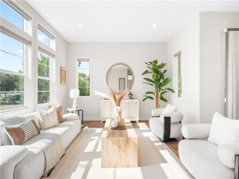 105  Chorus  , Irvine, CA