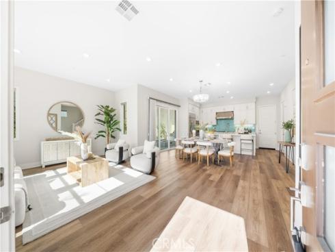 105  Chorus  , Irvine, CA