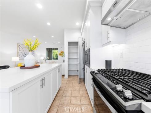 284 Novel , Irvine, CA