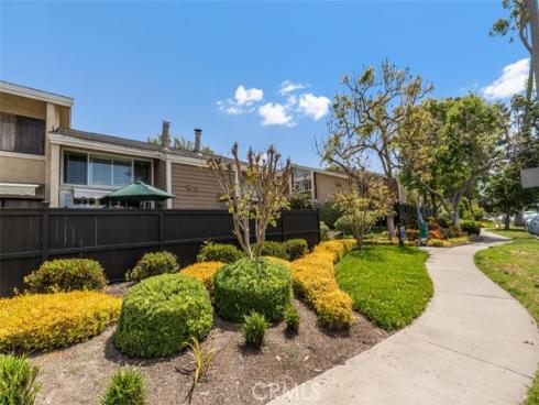 26 Lakepines , Irvine, CA