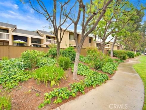 26 Lakepines , Irvine, CA