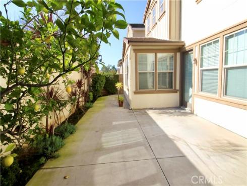 52  Shadowbrook  , Irvine, CA