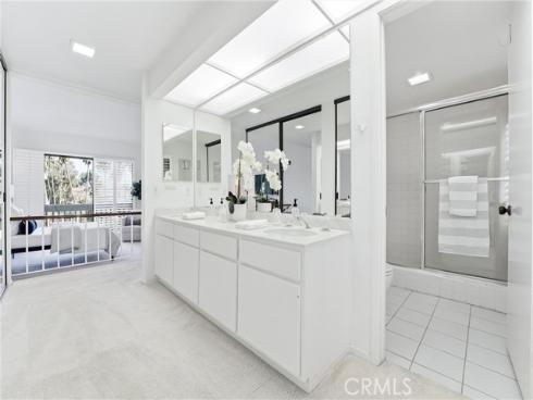 10 Lago Norte , Irvine, CA