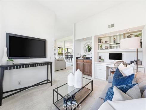 10 Lago Norte , Irvine, CA