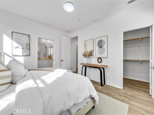 160  Parkwood  , Irvine, CA