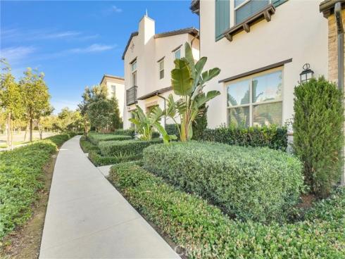 160  Parkwood  , Irvine, CA