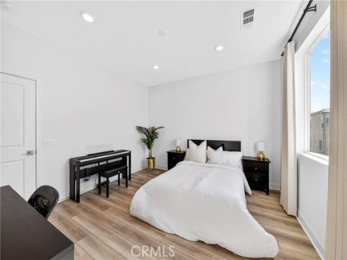 132  Abacus  , Irvine, CA