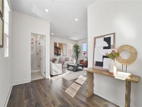 140 Yugen , Irvine, CA