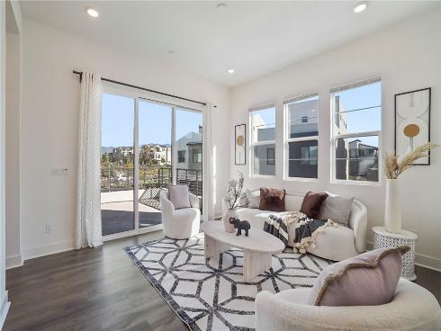 140 Yugen , Irvine, CA