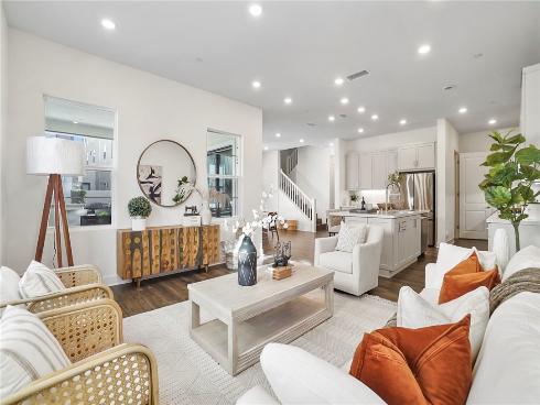 140 Yugen , Irvine, CA