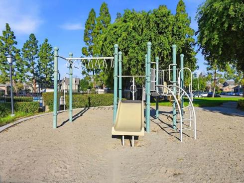 17 Cheyenne 64 , Irvine, CA