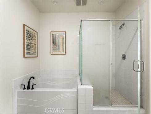 97 Twin Gables , Irvine, CA