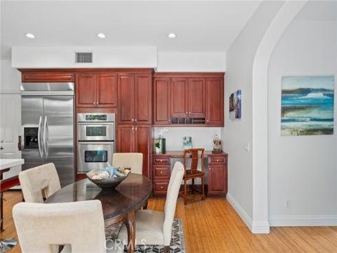 40  Waterspout  , Irvine, CA