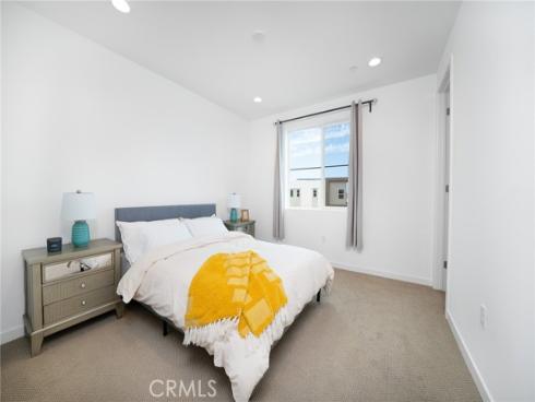 211 Baluster , Irvine, CA