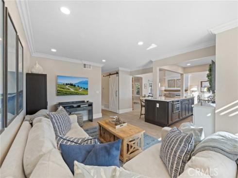 4  Rushingwind  7 , Irvine, CA