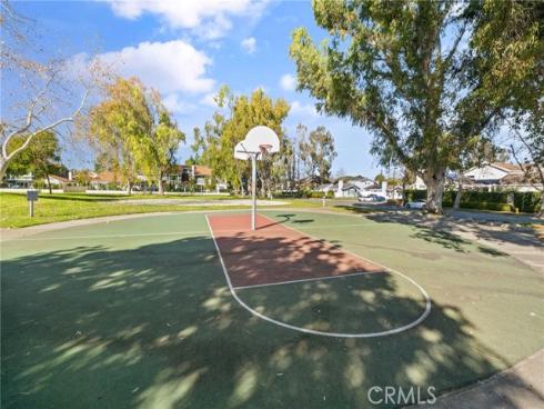 4  Rushingwind  7 , Irvine, CA