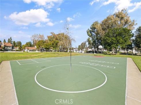 4  Rushingwind  7 , Irvine, CA