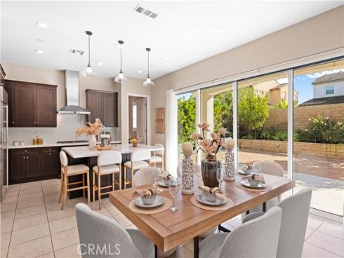 172  Newall  , Irvine, CA