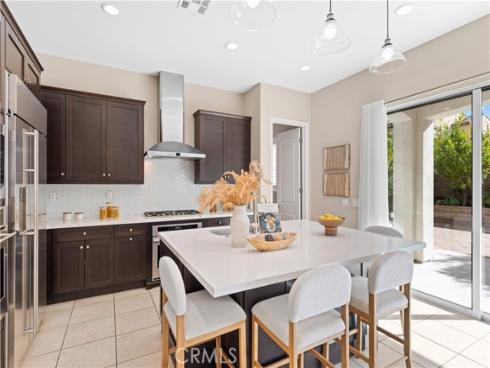 172  Newall  , Irvine, CA