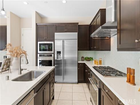 172  Newall  , Irvine, CA