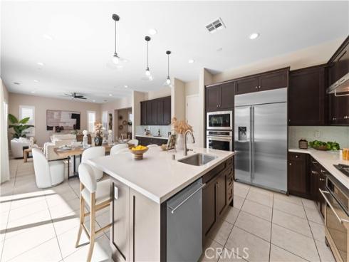 172  Newall  , Irvine, CA