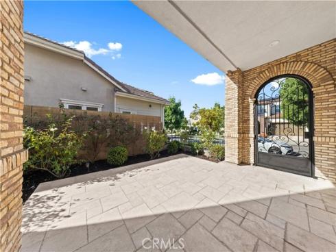 172  Newall  , Irvine, CA